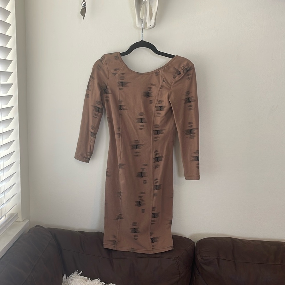 Wilfred body con dress low back